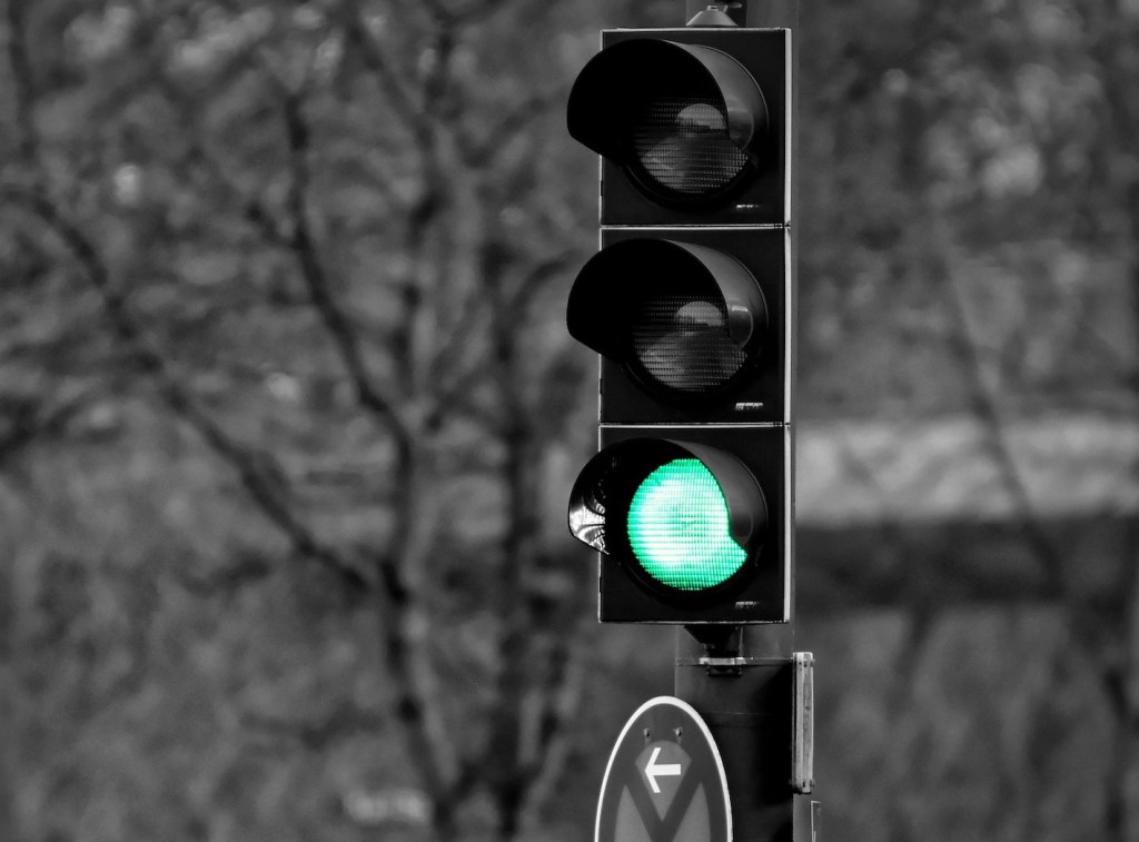 green traffic light